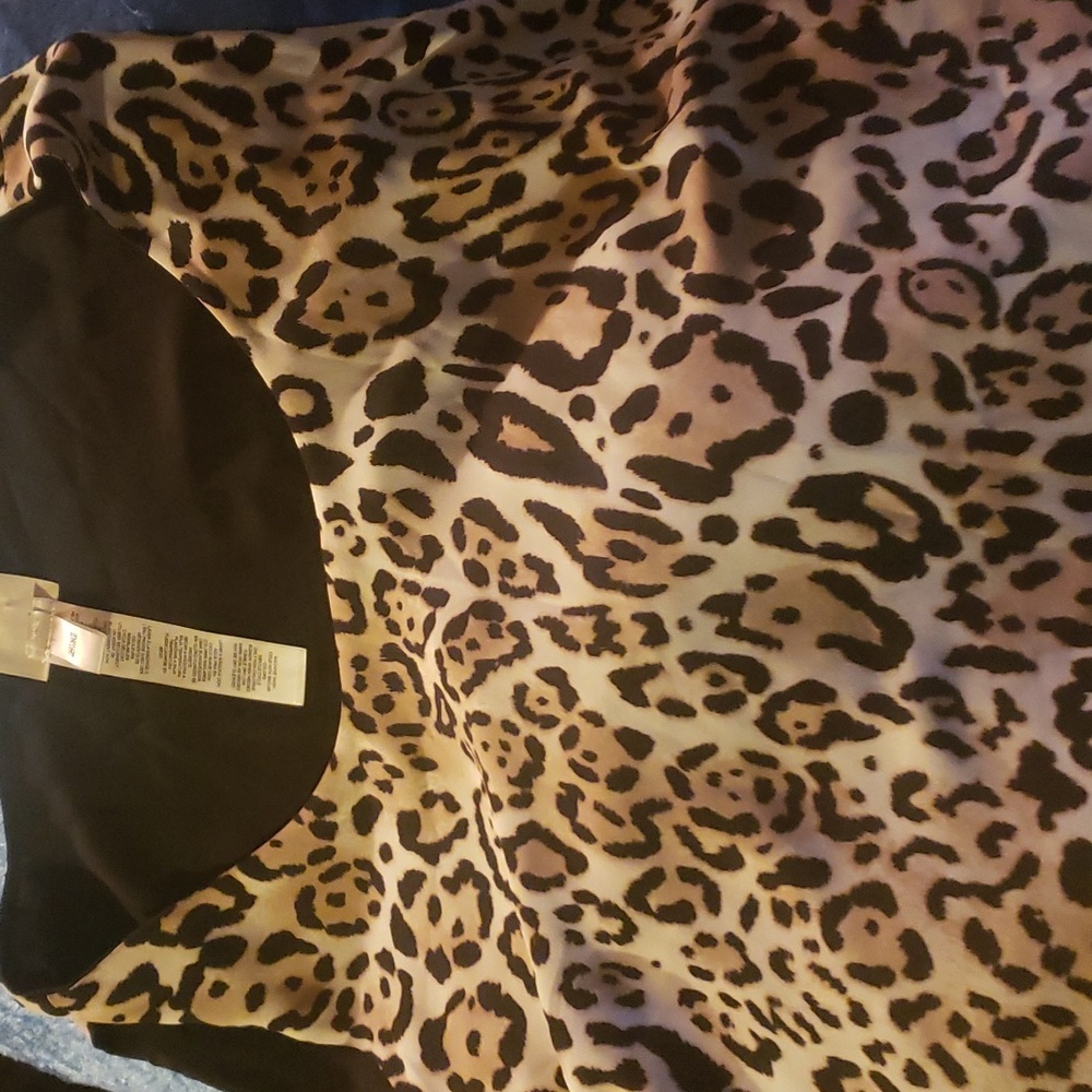 Leapard design blouse